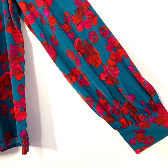 A New Day Blue / Red Floral Long Sleeve Blouse NWT - Picture 5 of 7